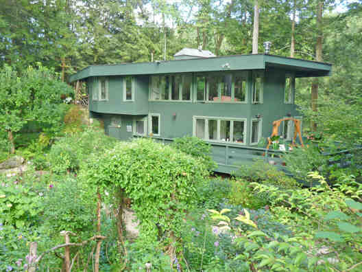 Building photograph for 50 CHANNEL ROAD